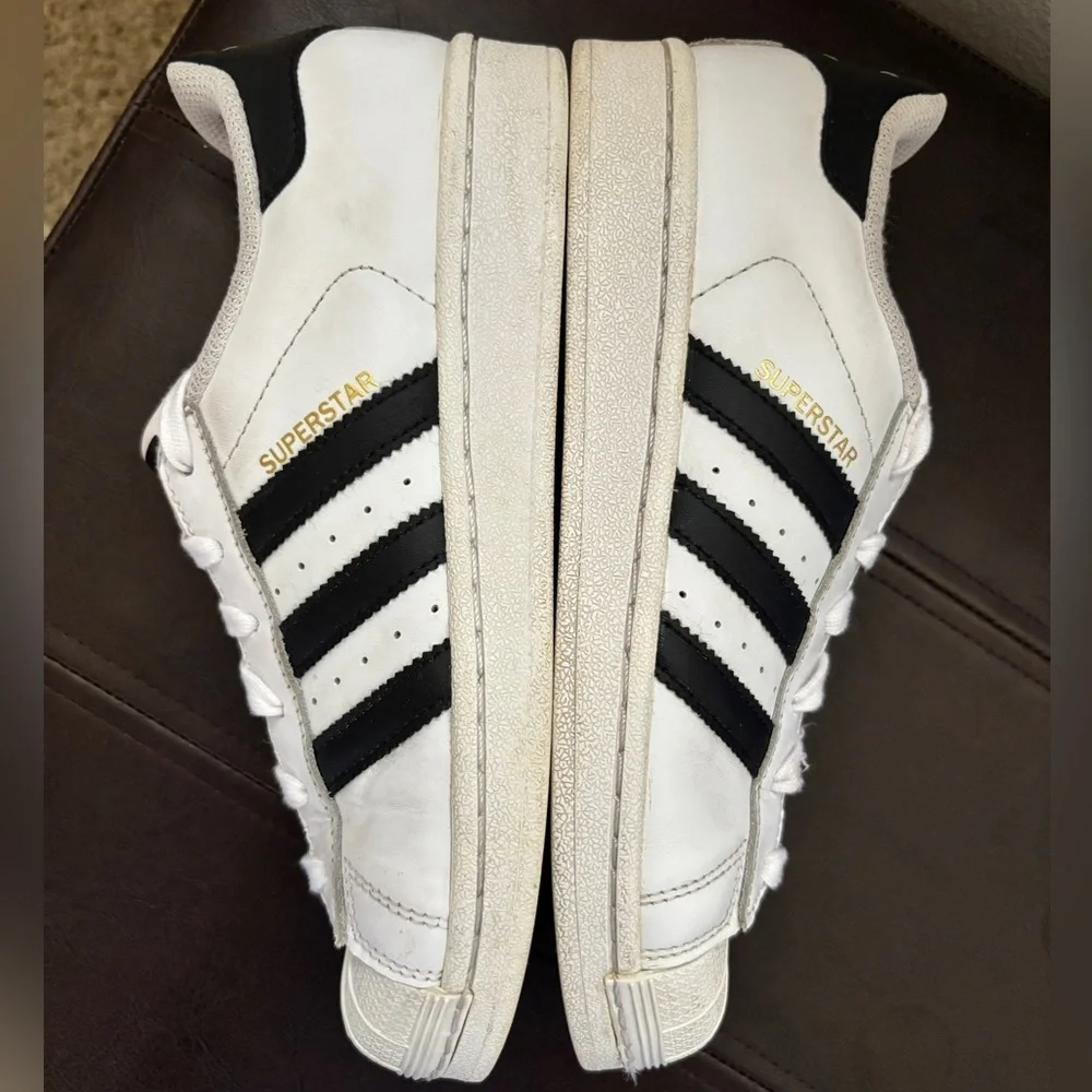 Men’s Adidas Superstar Shoes, Low Top Sneakers, Rubber Outsole Black White 4.5